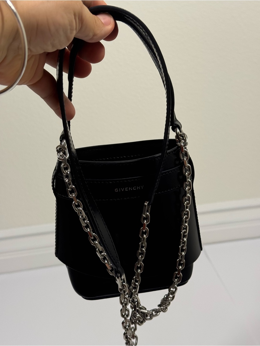 Givenchy Mini Shark Lock Bucket Bag - Picture 10 of 16